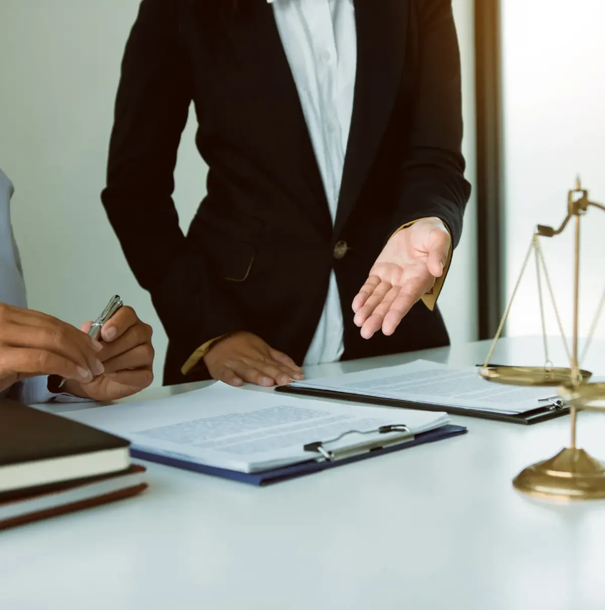 avocat en droit commercial et civil