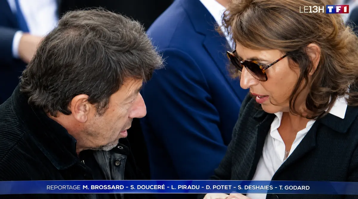 Patrick Bruel s'entretenant avec une femme lors d'un événement public