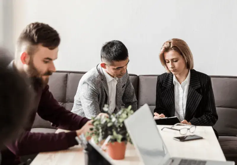 Rendez-vous avec des clients au cabinet