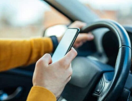 Peux t’on contester un PV pour portable au volant